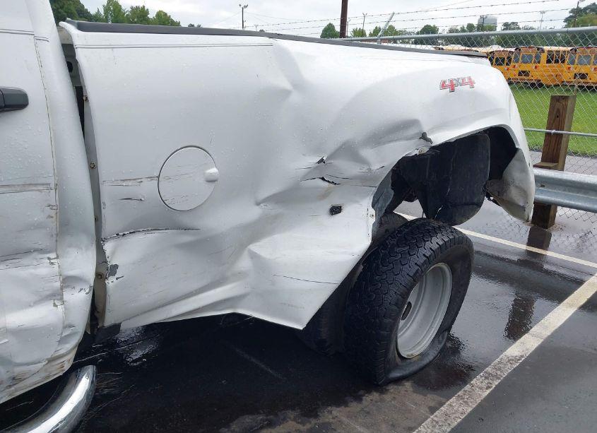 Photo 12 of 2017 Chevrolet Silverado 3500HD WT (VIN 1GC4KYCY1HF142863)