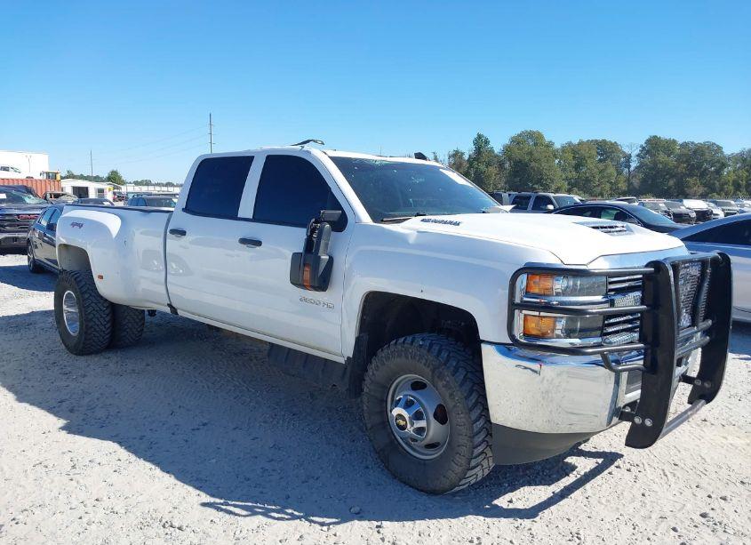 2017 Chevrolet Silverado 3500HD WT (VIN 1GC4KYCY7HF228310) main photo