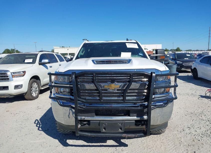 Photo 12 of 2017 Chevrolet Silverado 3500HD WT (VIN 1GC4KYCY7HF228310)