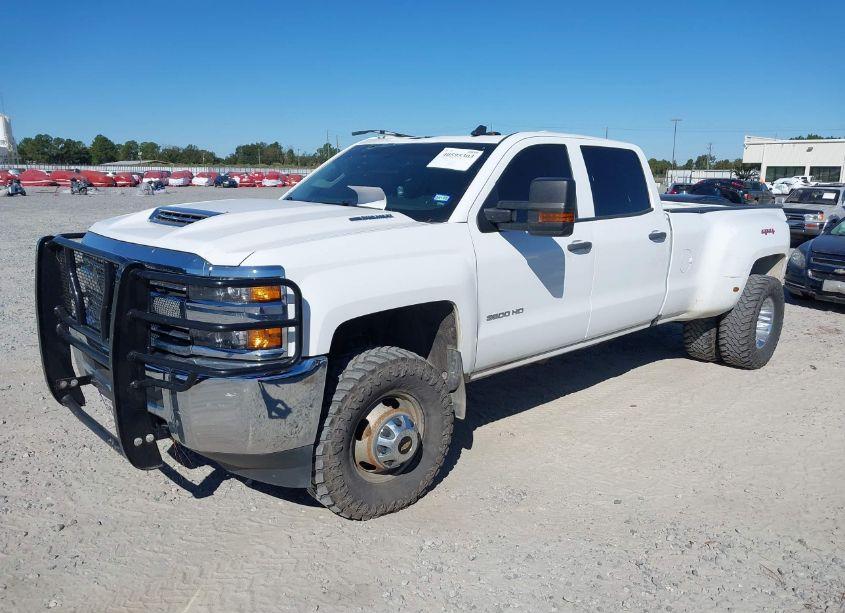 Photo 2 of 2017 Chevrolet Silverado 3500HD WT (VIN 1GC4KYCY7HF228310)
