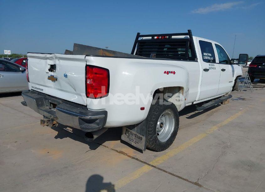 Photo 4 of 2018 Chevrolet Silverado 3500HD WT (VIN 1GC4KYCYXJF167329)