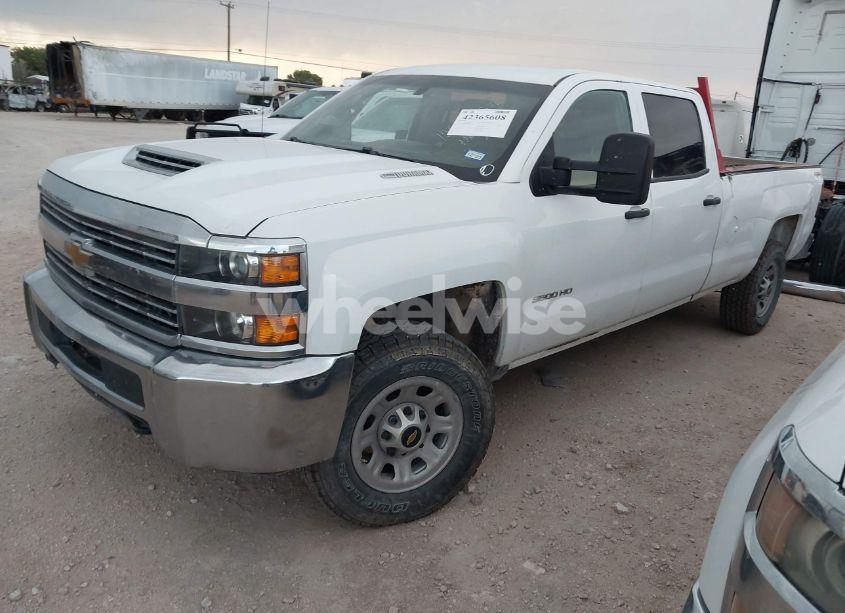 Photo 2 of 2017 Chevrolet Silverado 3500HD WT (VIN 1GC4KYEY2HF196170)