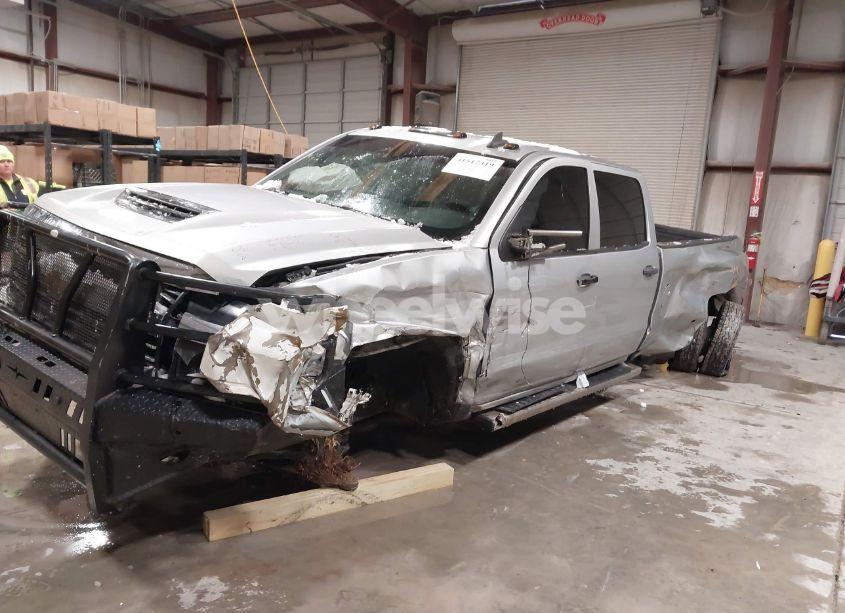 Photo 11 of 2018 Chevrolet Silverado 3500HD WT (VIN 1GC4KYEYXJF113333)