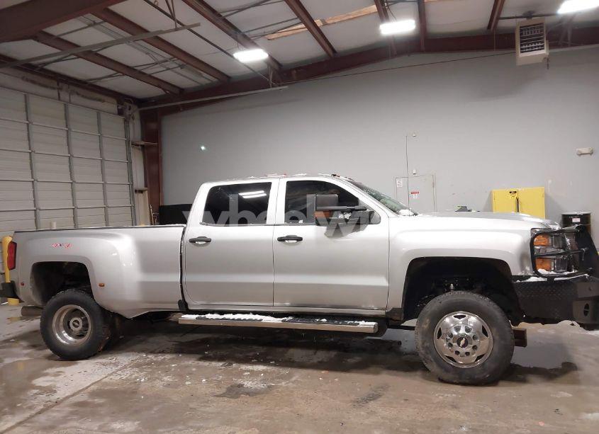 Photo 13 of 2018 Chevrolet Silverado 3500HD WT (VIN 1GC4KYEYXJF113333)