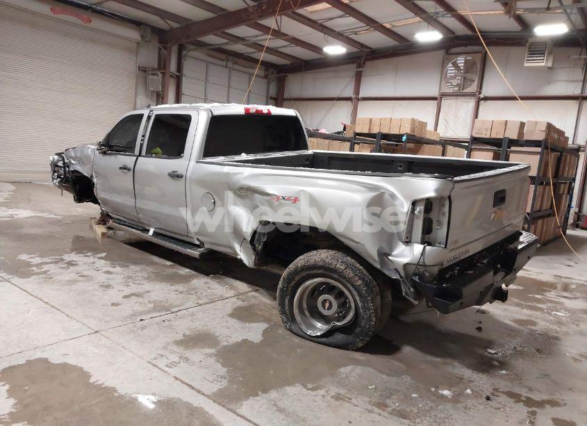 Photo 3 of 2018 Chevrolet Silverado 3500HD WT (VIN 1GC4KYEYXJF113333)
