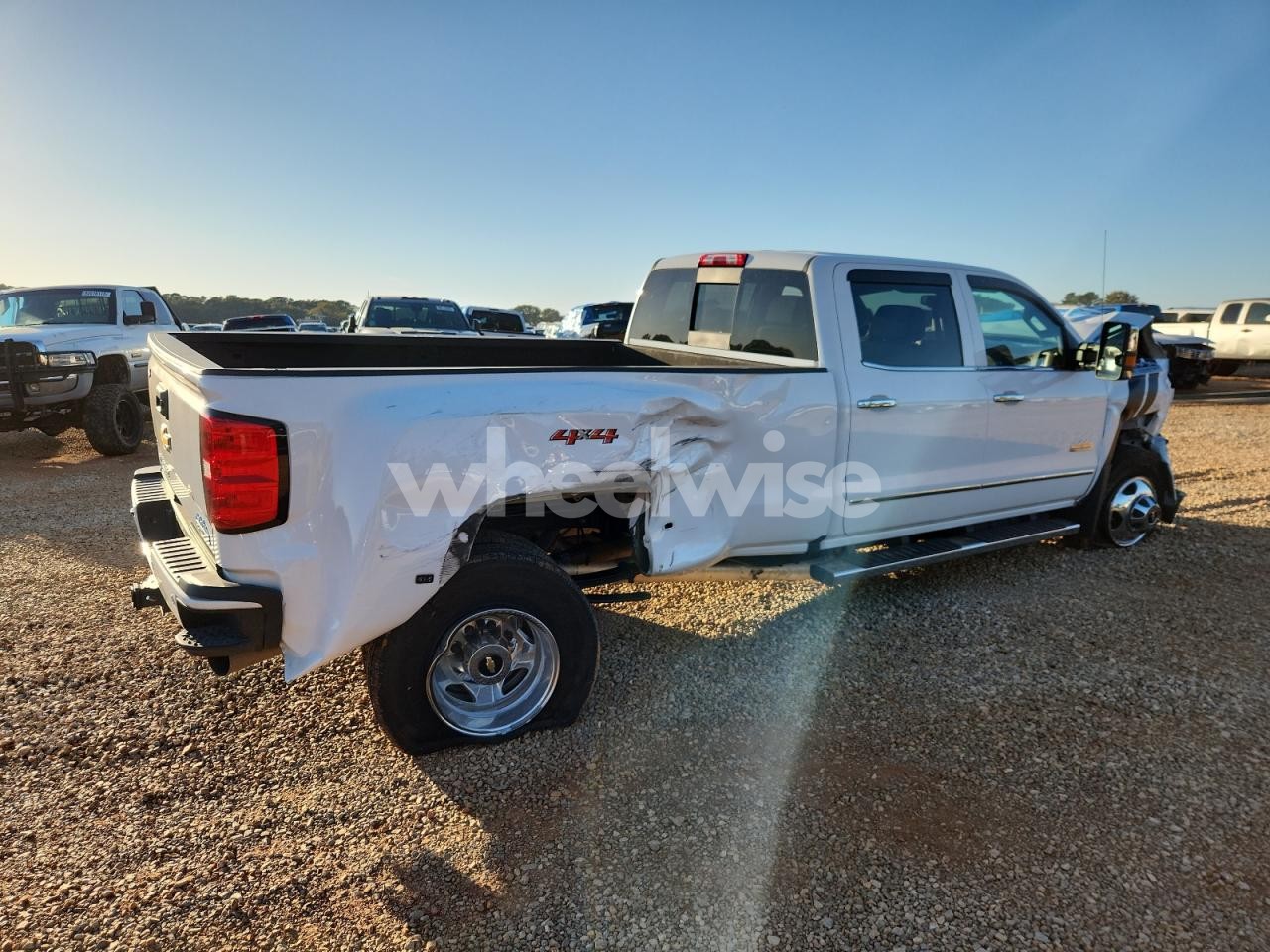 Photo 3 of 2019 CHEV SILVERADO 3500 HD HI (VIN 1GC4KYEYXKF231853)