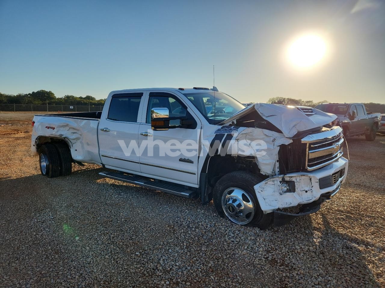 Photo 4 of 2019 CHEV SILVERADO 3500 HD HI (VIN 1GC4KYEYXKF231853)