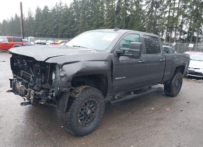 Photo 2 of 2016 Chevrolet Silverado 3500HD LT (VIN 1GC4KZC80GF248466)