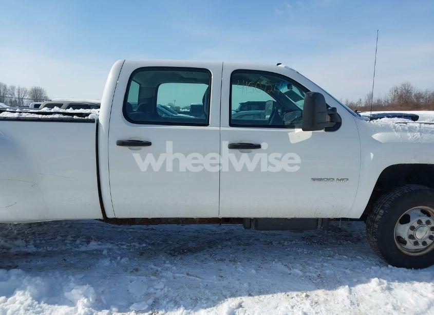 Photo 13 of 2011 Chevrolet Silverado 3500HD WORK TRUCK (VIN 1GC4KZC81BF217302)