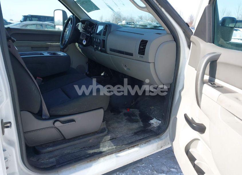 Photo 5 of 2011 Chevrolet Silverado 3500HD WORK TRUCK (VIN 1GC4KZC81BF217302)