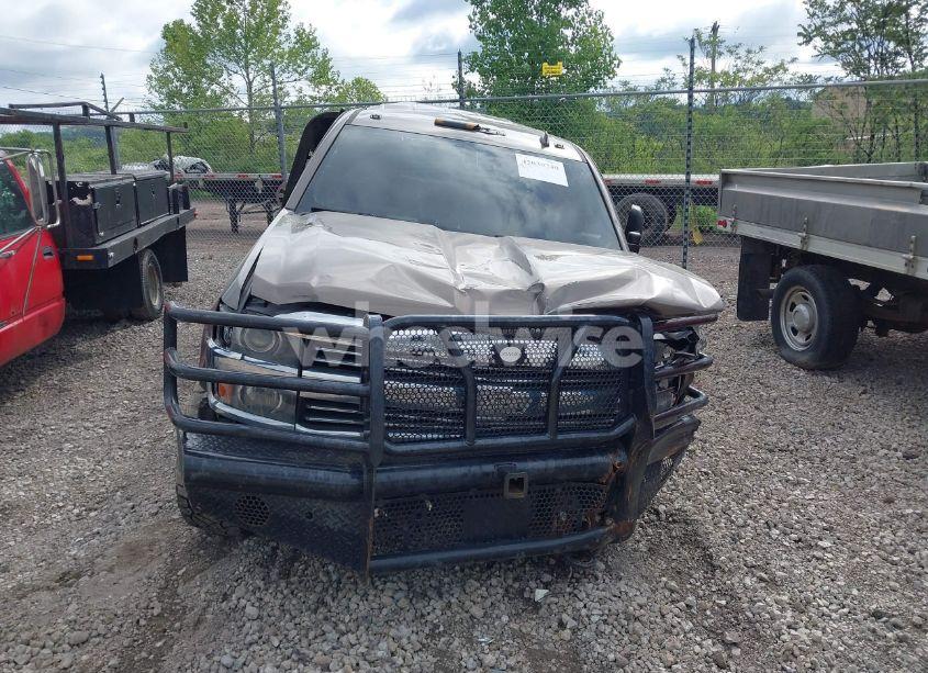 Photo 12 of 2015 Chevrolet Silverado 3500HD LT (VIN 1GC4KZC82FF126299)