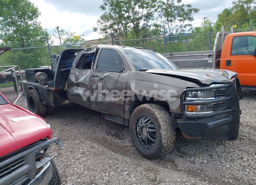 Photo 13 of 2015 Chevrolet Silverado 3500HD LT (VIN 1GC4KZC82FF126299)