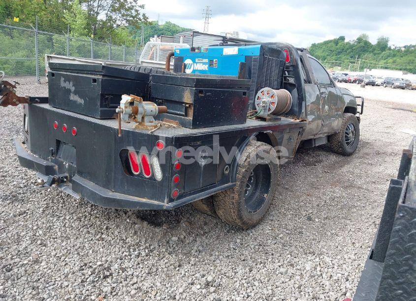 Photo 4 of 2015 Chevrolet Silverado 3500HD LT (VIN 1GC4KZC82FF126299)