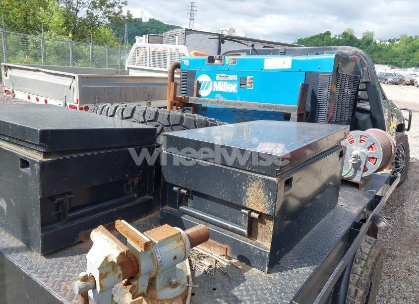 Photo 6 of 2015 Chevrolet Silverado 3500HD LT (VIN 1GC4KZC82FF126299)