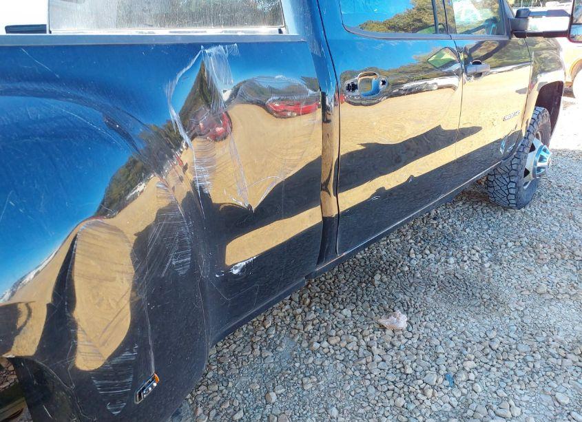 Photo 14 of 2015 Chevrolet Silverado 3500HD LT (VIN 1GC4KZC84FF145730)