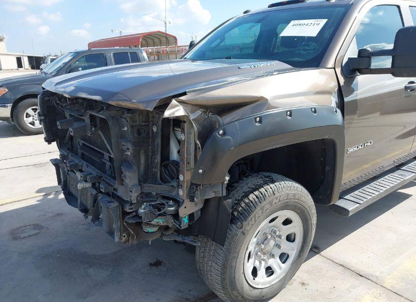 Photo 11 of 2015 Chevrolet Silverado 3500HD LT (VIN 1GC4KZC84FF153200)