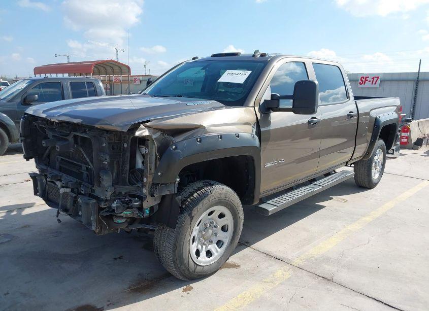 Photo 2 of 2015 Chevrolet Silverado 3500HD LT (VIN 1GC4KZC84FF153200)