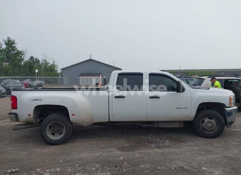 Photo 13 of 2013 Chevrolet Silverado 3500HD WORK TRUCK (VIN 1GC4KZC86DF130367)