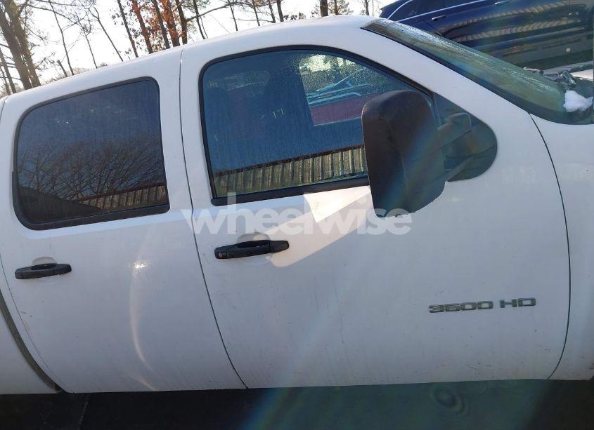 Photo 13 of 2011 Chevrolet Silverado 3500HD WORK TRUCK (VIN 1GC4KZC8XBF245034)