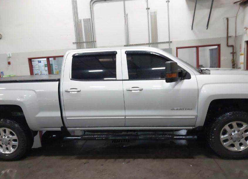 Photo 13 of 2015 Chevrolet Silverado 3500HD LT (VIN 1GC4KZCG1FF680103)