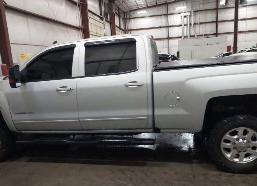 Photo 14 of 2015 Chevrolet Silverado 3500HD LT (VIN 1GC4KZCG1FF680103)