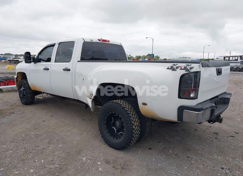 Photo 3 of 2013 Chevrolet Silverado 3500HD WORK TRUCK (VIN 1GC4KZCG8DF175074)