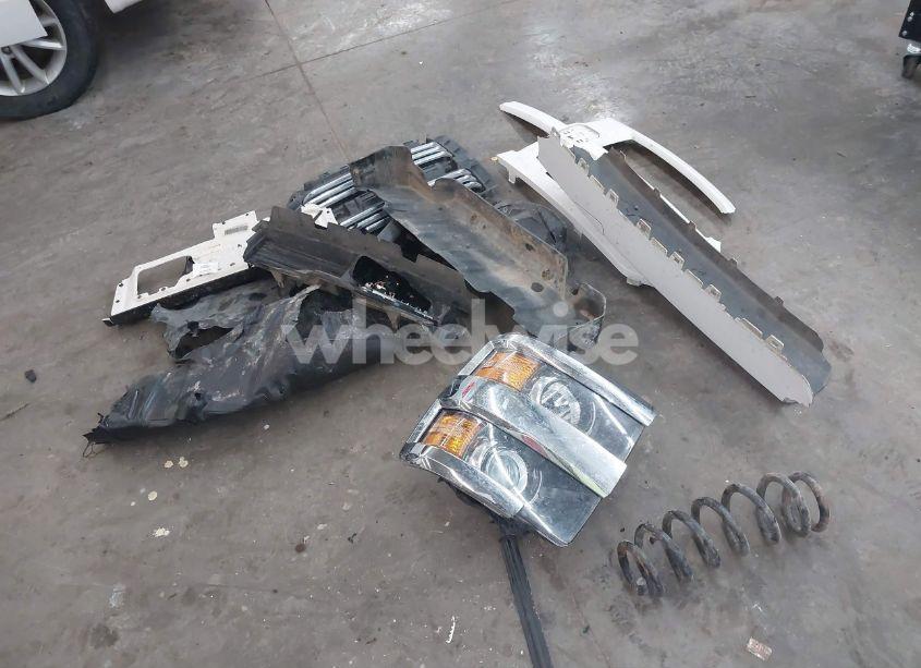 Photo 12 of 2018 Chevrolet Silverado 3500HD LT (VIN 1GC4KZCY0JF213725)