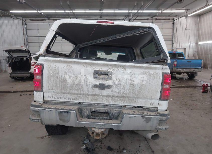 Photo 16 of 2018 Chevrolet Silverado 3500HD LT (VIN 1GC4KZCY0JF213725)