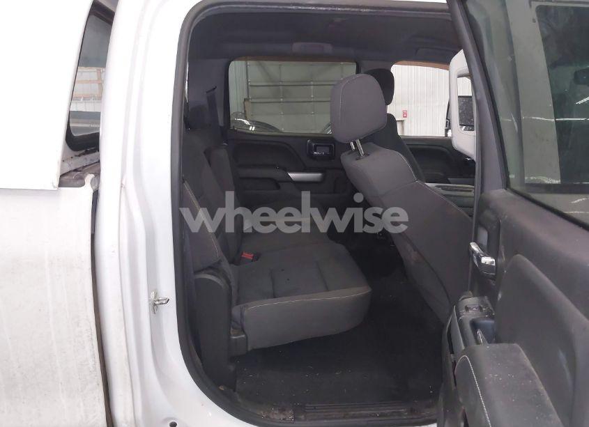 Photo 8 of 2018 Chevrolet Silverado 3500HD LT (VIN 1GC4KZCY0JF213725)