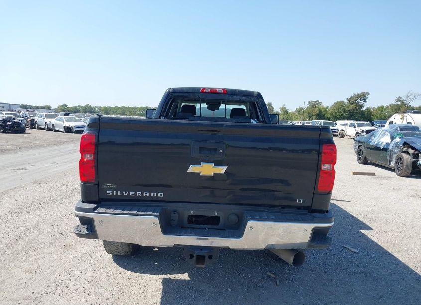 Photo 16 of 2018 Chevrolet Silverado 3500HD LT (VIN 1GC4KZCY1JF149873)
