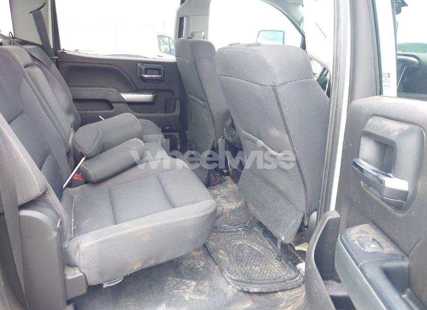 Photo 6 of 2018 Chevrolet Silverado 3500HD LT (VIN 1GC4KZCY2JF243194)