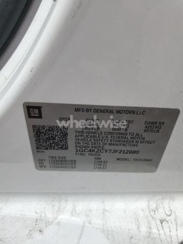 Photo 4 of 2018 CHEVROLET SILVERADO K3500 LT (VIN 1GC4KZCY7JF212880)