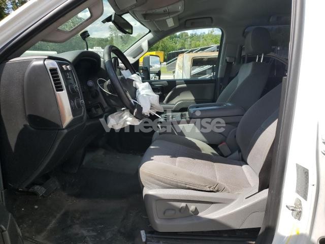 Photo 6 of 2018 CHEVROLET SILVERADO K3500 LT (VIN 1GC4KZCY7JF212880)