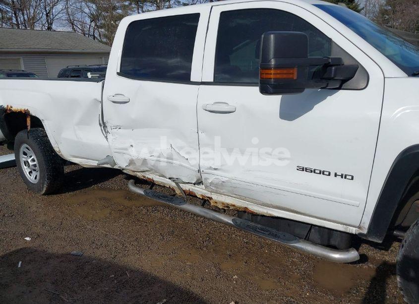Photo 11 of 2015 Chevrolet Silverado 3500HD LT (VIN 1GC4KZE85FF619018)