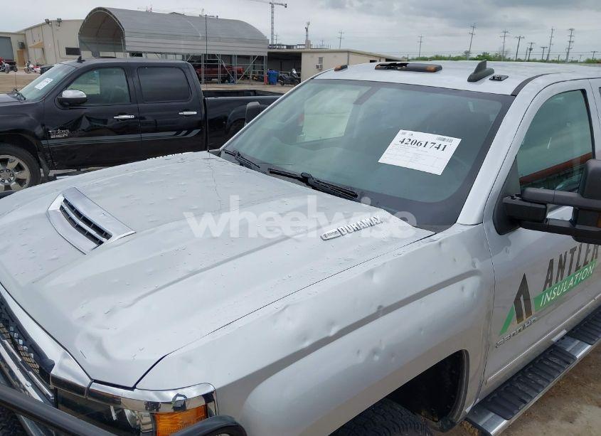 Photo 11 of 2017 Chevrolet Silverado 3500HD LT (VIN 1GC4KZEY3HF115750)
