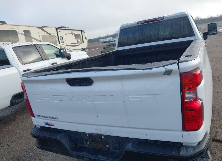 Photo 11 of 2022 Chevrolet Silverado 3500HD 2WD LONG BED WT (VIN 1GC4WREY1NF178376)