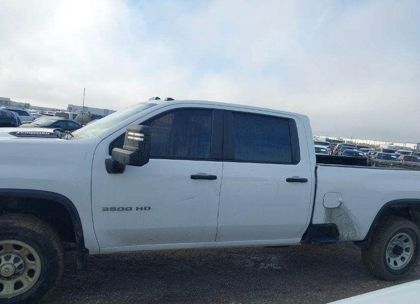 Photo 14 of 2022 Chevrolet Silverado 3500HD 2WD LONG BED WT (VIN 1GC4WREY1NF178376)