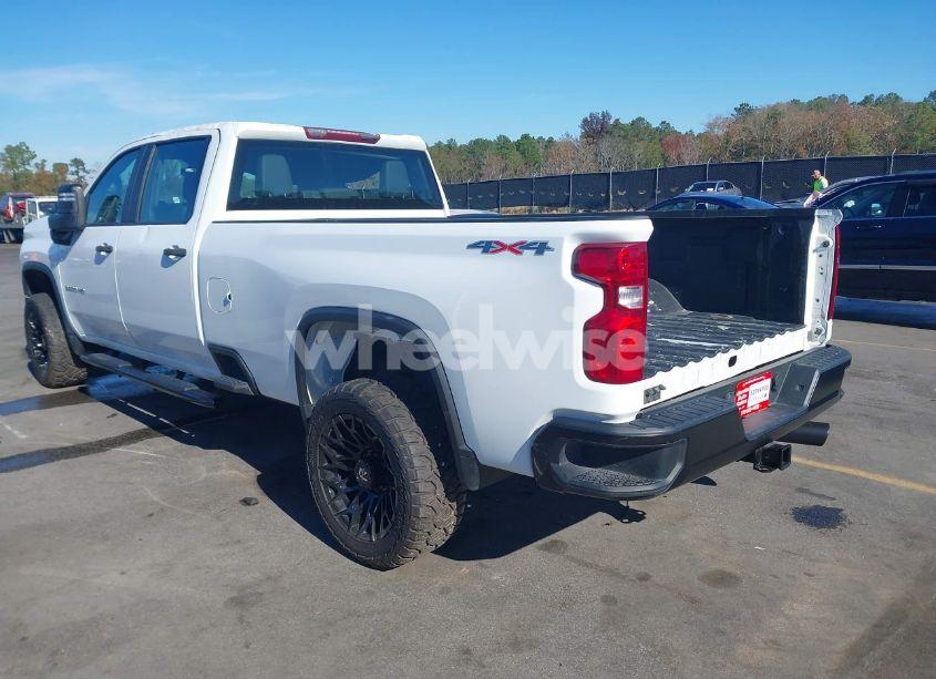 Photo 3 of 2020 Chevrolet Silverado 2500HD 4WD LONG BED WT (VIN 1GC4YLE70LF159829)