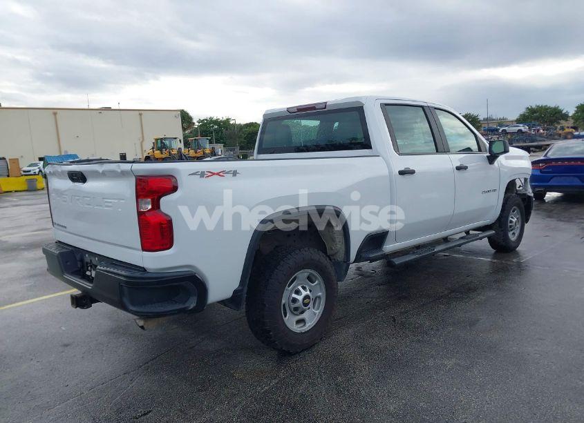 Photo 4 of 2020 Chevrolet Silverado 2500HD 4WD STANDARD BED WT (VIN 1GC4YLE70LF188294)