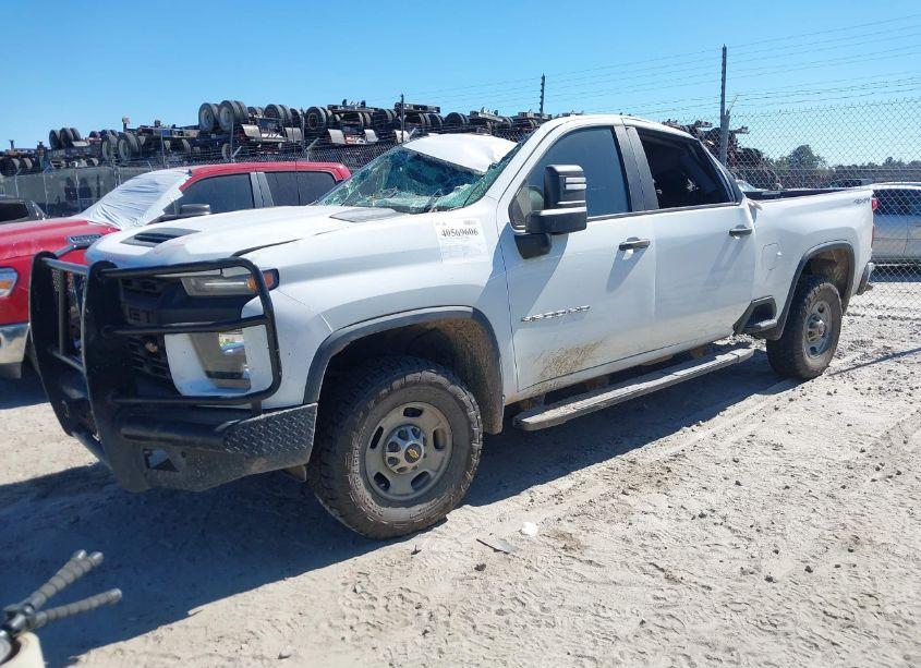 Photo 2 of 2020 Chevrolet Silverado 2500HD 4WD STANDARD BED WT (VIN 1GC4YLE73LF115940)