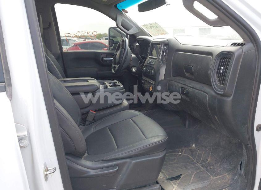 Photo 5 of 2021 Chevrolet Silverado 2500HD 4WD LONG BED WT (VIN 1GC4YLE73MF181762)