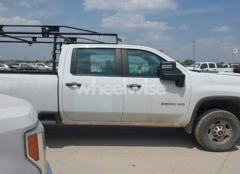 Photo 13 of 2022 Chevrolet Silverado 2500HD 4WD LONG BED WT (VIN 1GC4YLE73NF225552)