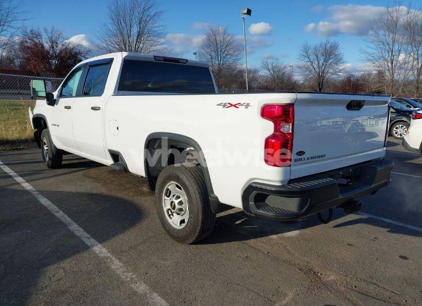 Photo 3 of 2022 Chevrolet Silverado 2500HD 4WD LONG BED WT (VIN 1GC4YLE76NF338346)