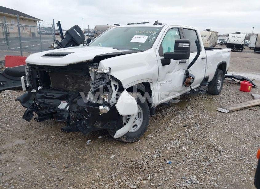 Photo 2 of 2021 Chevrolet Silverado N/A (VIN 1GC4YLE7XMF179331)