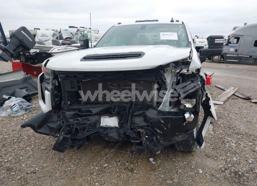 Photo 6 of 2021 Chevrolet Silverado N/A (VIN 1GC4YLE7XMF179331)