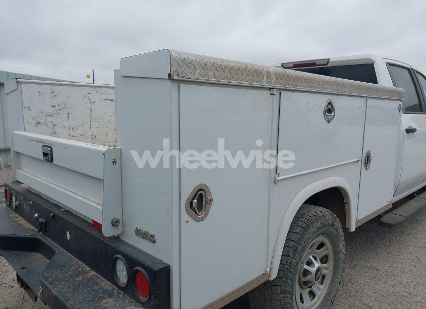 Photo 4 of 2020 Chevrolet Silverado 2500HD 4WD LONG BED WT (VIN 1GC4YLEY0LF158494)