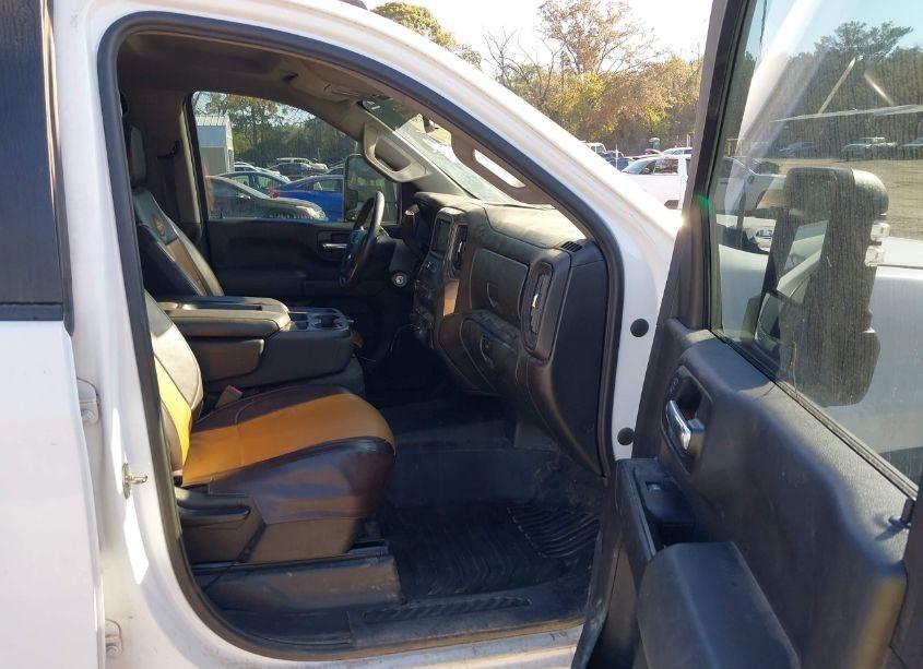 Photo 5 of 2020 Chevrolet Silverado 2500HD 4WD STANDARD BED WT (VIN 1GC4YLEY0LF237065)