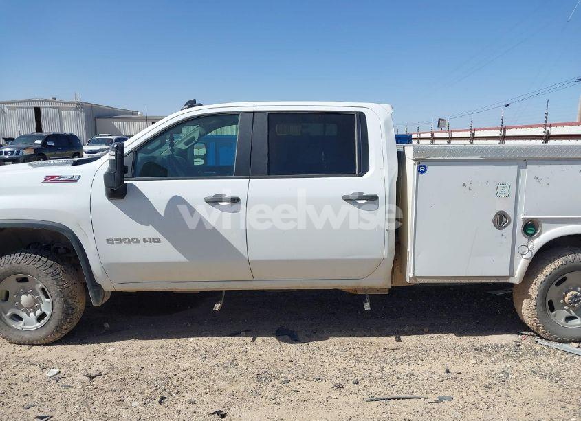 Photo 14 of 2020 Chevrolet Silverado 2500HD 4WD LONG BED WT (VIN 1GC4YLEY1LF158536)