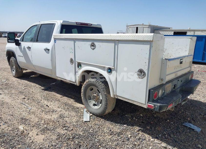 Photo 3 of 2020 Chevrolet Silverado 2500HD 4WD LONG BED WT (VIN 1GC4YLEY1LF158536)