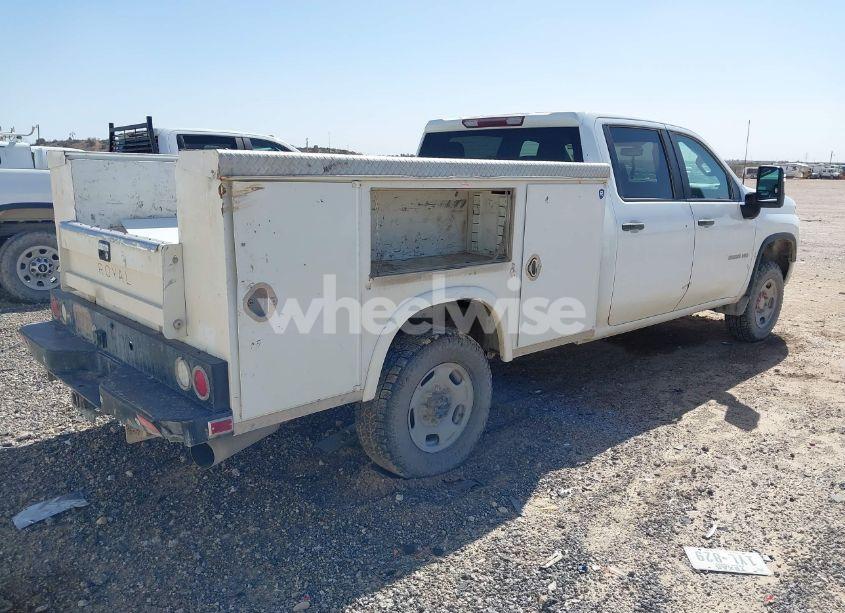 Photo 4 of 2020 Chevrolet Silverado 2500HD 4WD LONG BED WT (VIN 1GC4YLEY1LF158536)